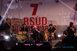 Guyon Waton Goyang Ribuan Penonton di Konser HUT ke-7 RSUD Bagas Waras Klaten