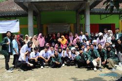 Prodi D3 Perhotelan Indonusa Solo Gelar MBKM di Kampung Purba Karanganyar