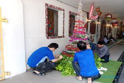 Natal di Rutan Salatiga, Bikin Pohon Natal Dibantu Warga Binaan Beragama Lain