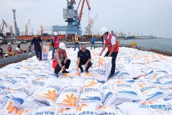 10.000 Ton Beras Impor Masuk Indonesia, Bulog: Jaga Stabilitas Harga di Pasar