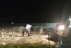 Herbel Muatan Truk Tercecer di Tol Semarang-Solo, 3 Mobil Kecelakaan Karambol