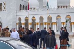 Jagong Kaesang, Putra Presiden UEA Ditemani Jokowi ke Masjid Sheikh Zayed Solo