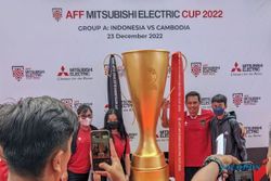 Piala AFF 2022: Trofi Raksasa Bikin Penasaran Suporter Indonesia