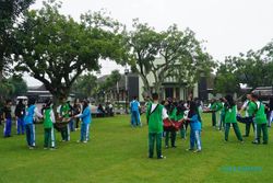 Begini Keseruan Latihan Dasar Kepemimpinan OSIS SMA Batik 1 Solo