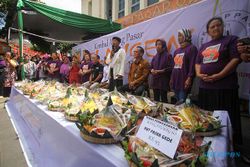 Peringati HUT ke-93 Pasar Gede Solo, Pedagang Gelar Doa Bersama dan Tumpengan