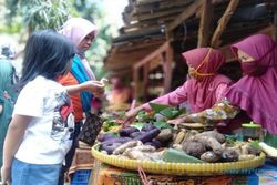 Menyusuri Pasar Wage Benowo Park Pemalang, Bikin Pengunjung Bernostalgia