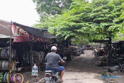 Pedagang Klitikan Pasar Joko Tingkir Sragen Dulu Pindahan dari PKL Kodok Ijo