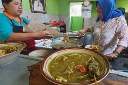 Dulu Belanja Bahan Mentah, Wong Solo Sekarang Lebih Doyan Jajan Makanan Matang
