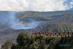 Aktivitas Gunung Bromo Meningkat, Wisatawan Dilarang Dekati Kawah