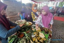 Peduli Lingkungan, Penjual Kuliner Festival Durian Wonogiri Tak Pakai Plastik