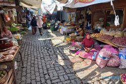 2 Tahun di Lokasi Darurat, Bakul Pasar Gede Klaten Ingin Pindah sebelum Lebaran