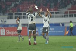 Hasil Liga 1: Bungkam PSIS 3-1, Persib Bandung 13 Laga Tak Terkalahkan