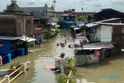 16 Kelurahan di 4 Kecamatan di Solo Kebanjiran, Ini Foto-Fotonya!