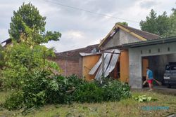 Puting Beliung Rusak Puluhan Rumah di Ngemplak Boyolali, 1 Anak Dilarikan ke RS