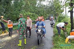 Banjir dan Angin Ribut Landa 8 Desa di Klaten, 1 Warga Terluka Tertimpa Pohon