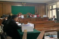 Terima Suap Pengurusan IMB, Mantan Wali Kota Jogja Dituntut 6,5 Tahun Penjara