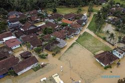Dua Sungai di Tasikmalaya Meluap, Ratusan Rumah Warga Terendam Banjir