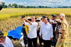 Menebak Sinyal Politik dari Selfie Jokowi, Prabowo, dan Ganjar di Kebumen