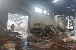Terkuak! Kebakaran Pabrik Plastik di Grogol Sukoharjo Diduga karena Korsleting