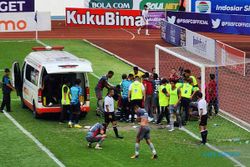 Madura United Tundukkan PSIS Semarang, Diwarnai Insiden Kolaps Ricki Ariansyah