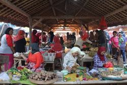 Berkunjung ke Pasar Gerit Cluwak, Surganya Jajanan Tradisional di Pati