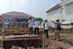 Proyek Gedung Disparpora Karanganyar Gusur Rumdin Wakil Ketua PN