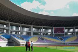 Ketum PSSI & Gibran Pastikan Stadion Manahan Jadi Venue Final Piala Dunia U-20