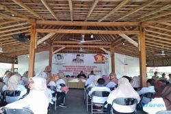 Puluhan Emak-Emak di Soloraya Deklarasi Dukung Prabowo Jadi Capres