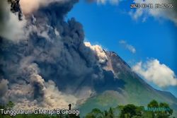 Meletus dan Terus Luncurkan Awan Panas, Ini Data Terakhir Gunung Merapi