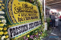 Presiden Jokowi Kirim Karangan Bunga Belasungkawa kepada Taufik M. Widodo