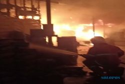 Kebakaran, Pabrik Roti di Salatiga Ludes Dilahap Si Jago Merah