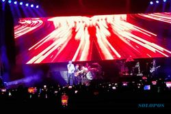 Kejutan Lagu Indonesia Raya dari Deep Purple di Depan Presiden Jokowi