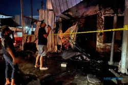 Warung Sate Pak Manto Terbakar, Tujuh Mobil Damkar 3 Jam Padamkan Api