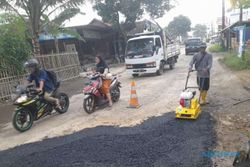 Habis Dicek Bupati Klaten, Jalan Wedi-Bayat Langsung Diperbaiki Pelaksana Tol