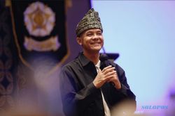 Survei Voxpopuli: Ganjar Pranowo Kalah Tipis dari Prabowo Subianto