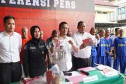 Polres Semarang Tangkap 3 Penjual Obat Petasan