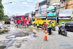 Sempat Diprotes Warga, Jalan Rusak di Kartasura Kini Mulai Diperbaiki DPUPR