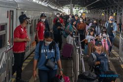 Gara-gara Jogja Macet, 14 KA Berhenti Luar Biasa di Stasiun Tugu & Lempuyangan
