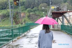 Bawalah Payung, Prakiraan Cuaca Karanganyar Hari Ini Ada Potensi Hujan Lebat
