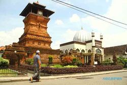 Masjid Menara Kudus Tak Potong Sapi
