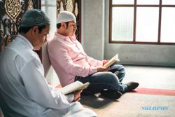 Tata Cara Iktikaf di Masjid Sesuai Hadis