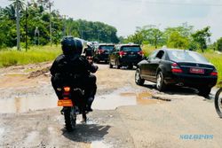Jalanan Lampung Rusak Parah, Gubernur Arinal Djunaidi Salahkan Kendaraan Berat
