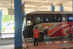 Ramai saat Lebaran! Sopir Bus PP 4 Kali Solo-Surabaya, Gaji Tembus Rp20 Juta