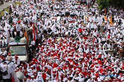 Ribuan Nakes Turun ke Jalan Demo Tolak RUU Kesehatan Omnibus Law di Jakarta