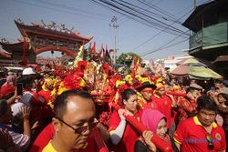 Semarak Kirab Ritual dan Budaya HUT ke-200 Kelenteng Hok Sian Kiong Mojokerto