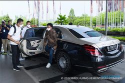 Kejagung Sita Mobil Johnny Plate Terkait Dugaan Korupsi BTS Kominfo