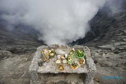 Bukan Dicuri, Arca Ganesha yang Hilang Ternyata Jatuh di Kawah Gunung Bromo