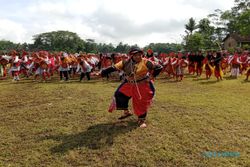 Peringati Hardiknas, 575 Siswa SD-SMP di Kecamatan Suruh Semarang Menari Massal