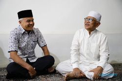 Berkunjung ke Rembang, Ganjar Temui Gus Mus & Gus Baha