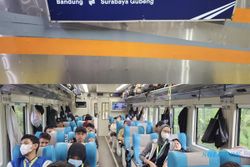 Viral SMAN 3 Bandung Sewa Kereta Luar Biasa ke Surabaya Sambung Bus ke Bali